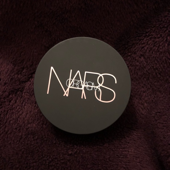 NARS Orgasm illuminating loose powder - Picture 3 of 4
